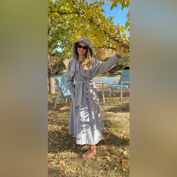 Wool/cashmere blend custom coat - Picture 3 of 7